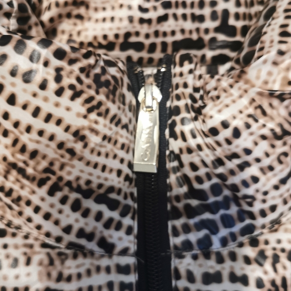 Calvin Klein Packable lightweight Premium Down Jacket Parka size M - Picture 4 of 13